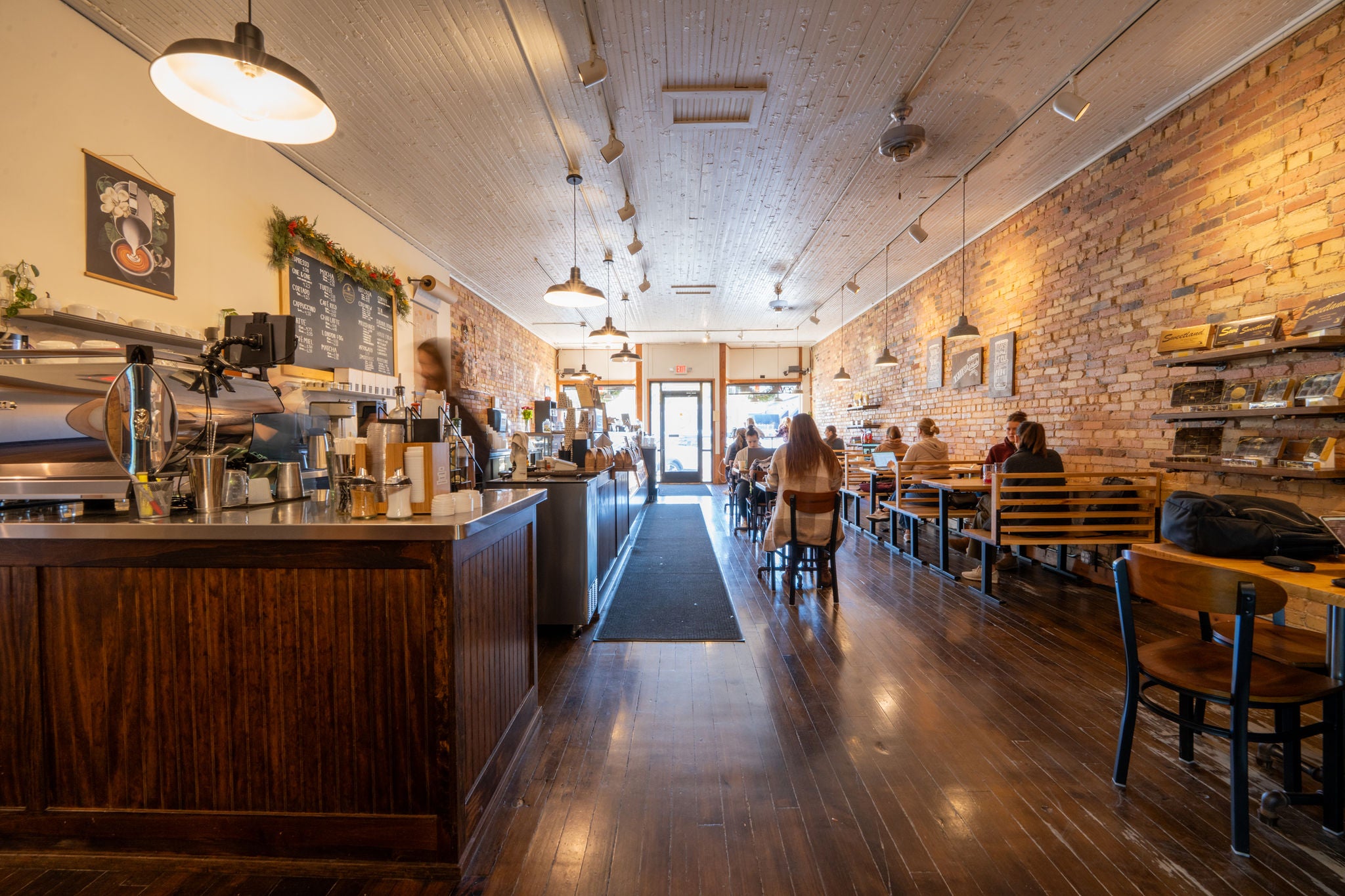 custom-slideshow-image-desktop-block_xaViGj